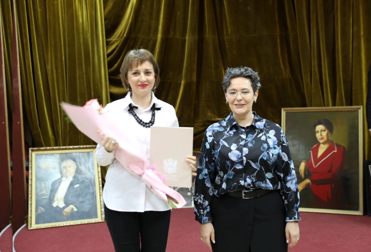 Хор народной песни "Живая вода" Ростовского колледжа искусств  стал Лауреатом 2 степени