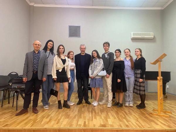 Студенты Ростовского колледжа искусств посетили мастер-класс профессора Московской государственной консерватории
